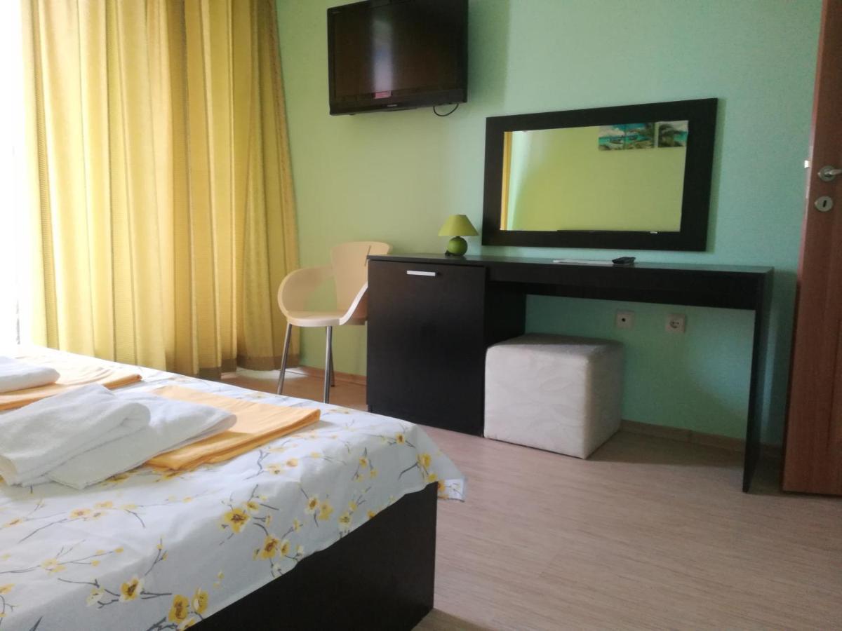 Apartments Victoria Кранево Екстериор снимка