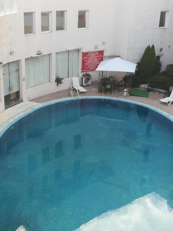 Apartments Victoria Кранево Екстериор снимка