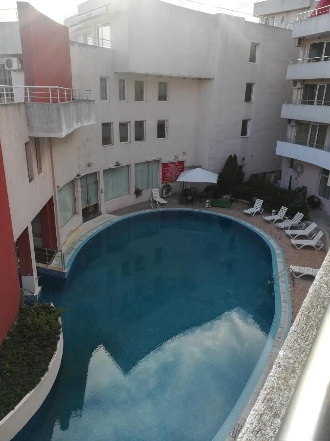 Apartments Victoria Кранево Екстериор снимка