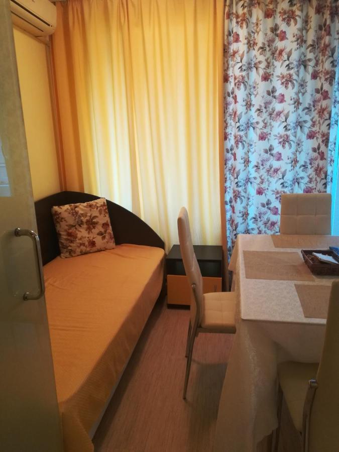 Apartments Victoria Кранево Екстериор снимка